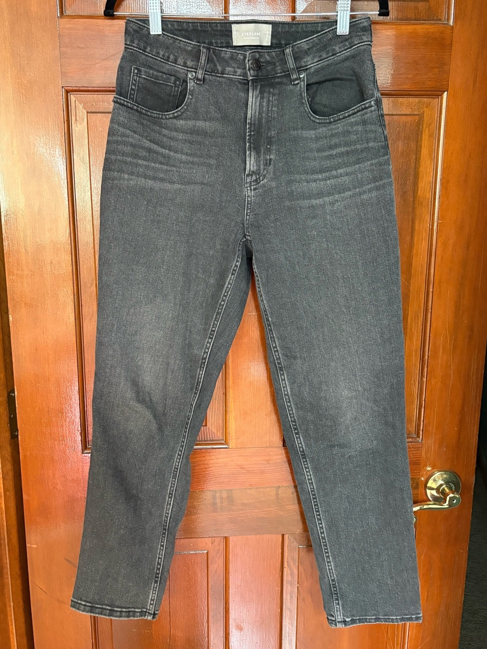 Curvy cheeky Jean